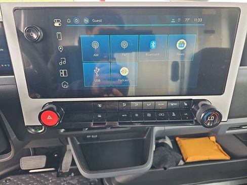 New 2025 Chevrolet Brightdrop 400 image 19