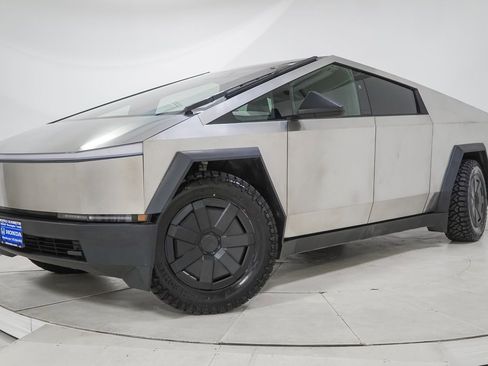 Used 2025 Tesla Cybertruck AWD Crew Cab image 1