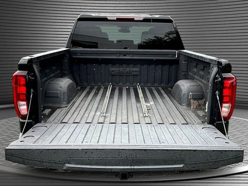 Used 2024 GMC Sierra 1500 Elevation AWD/4WD image 7