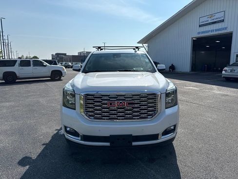 Used 2020 GMC Yukon Denali w/ Denali Premium Package AWD/4WD image 8