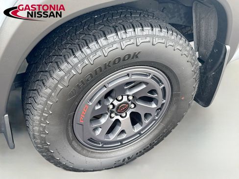 Used 2025 Nissan Frontier Pro-X w/ Pro Convenience Package RWD image 40