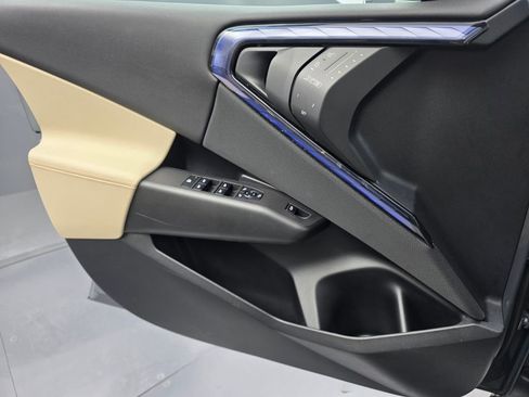 Used 2025 BMW X3 xDrive30i w/ Convenience Package AWD/4WD image 23