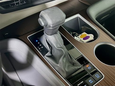Certified 2024 Toyota Sienna LE image 16