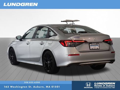 Used 2025 Honda Civic Sport image 3