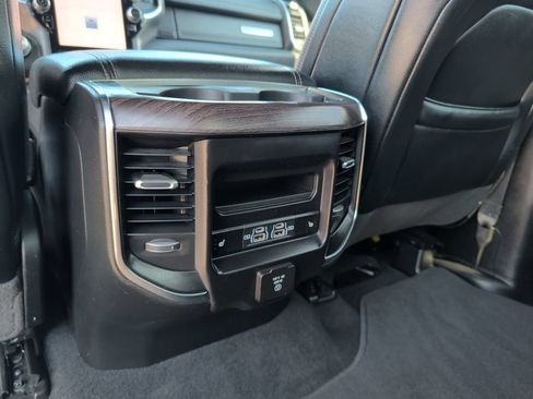 Used 2025 RAM 1500 Laramie AWD/4WD image 29