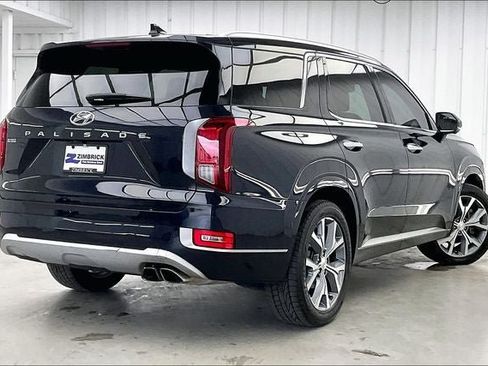 Used 2021 Hyundai Palisade Limited FWD image 12