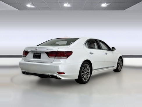 Used 2017 Lexus LS 460 L w/ Ultra Luxury Package RWD image 9