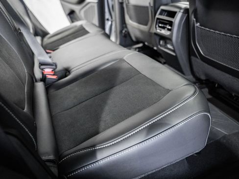 New 2025 Jeep Grand Cherokee Altitude image 30