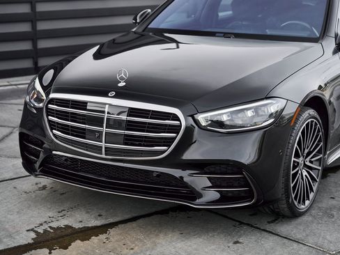 Used 2024 Mercedes-Benz S 580 4MATIC Sedan w/ AMG Line image 6