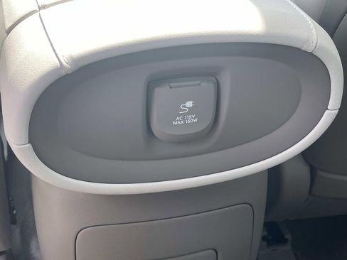 New 2026 Hyundai Palisade Limited FWD image 17