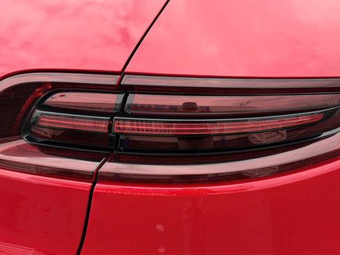 Used 2017 Porsche Macan GTS AWD/4WD image 14