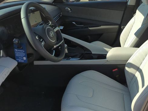 New 2026 Hyundai Elantra Limited FWD image 16