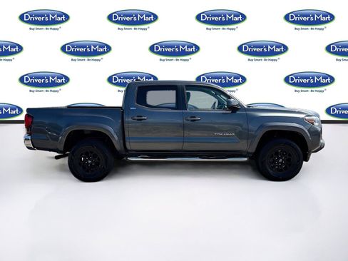 Used 2021 Toyota Tacoma SR5 RWD image 8