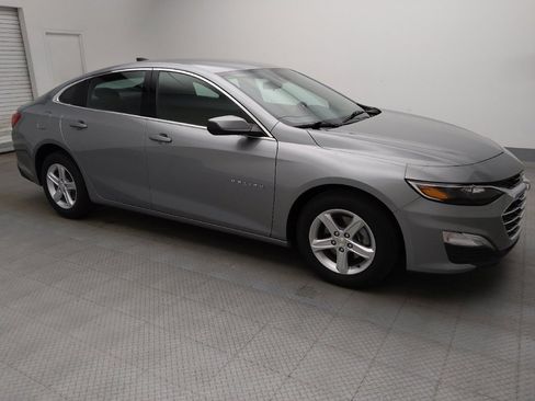Used 2025 Chevrolet Malibu LS FWD image 11