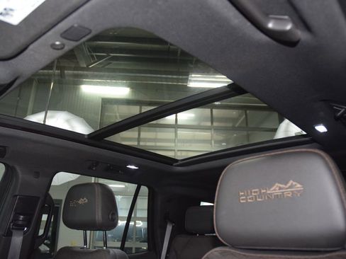 Used 2022 Chevrolet Tahoe High Country AWD/4WD image 50