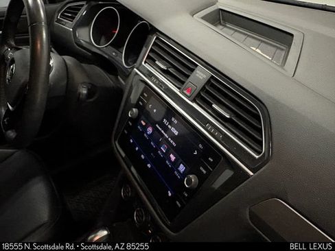 Used 2019 Volkswagen Tiguan SE FWD image 31