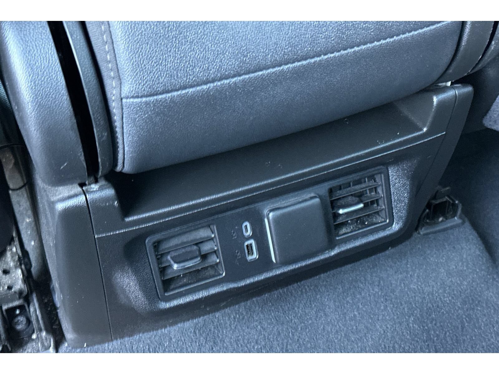 Used 2025 GMC Sierra 1500 SLT AWD/4WD image 14