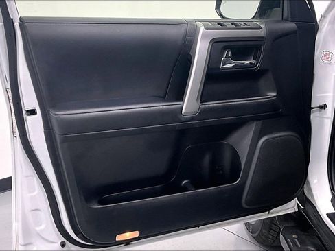 Used 2024 Toyota 4Runner SR5 AWD/4WD image 17