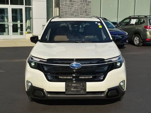 Used 2025 Subaru Forester Touring AWD/4WD image 8