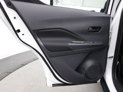Used 2021 Nissan Kicks S FWD image 25