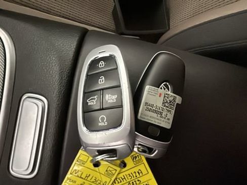 Certified 2023 Hyundai Santa Fe SEL AWD/4WD image 20
