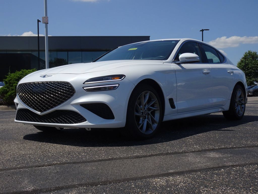 Used 2022 Genesis G70 2.0T AWD/4WD image 28