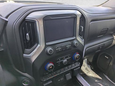 Used 2019 Chevrolet Silverado 1500 LT Trail Boss AWD/4WD image 11