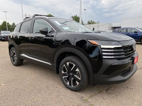 New 2026 Nissan Kicks SV AWD/4WD image 7