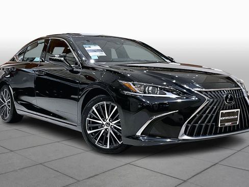 Used 2024 Lexus ES 350 w/ Premium Package image 2