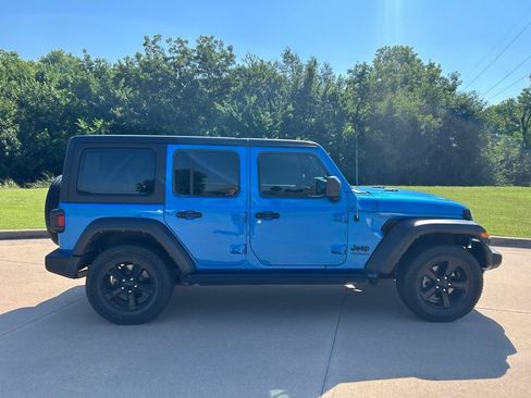 Used 2022 Jeep Wrangler Unlimited Sport AWD/4WD image 6