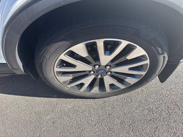 Used 2020 Ford Escape Titanium AWD/4WD image 6