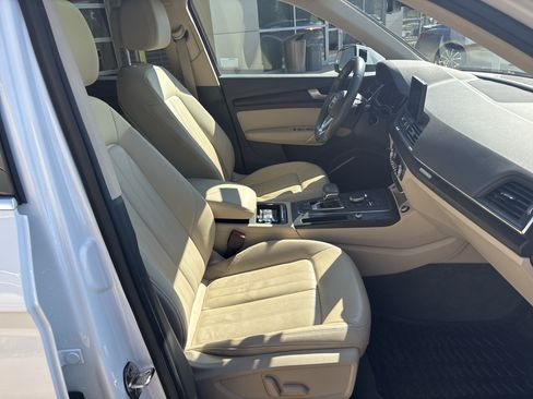 Used 2019 Audi Q5 2.0T Premium AWD/4WD image 33