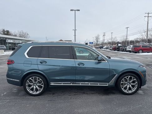 Used 2024 BMW X7 xDrive40i w/ Climate Comfort Package image 24