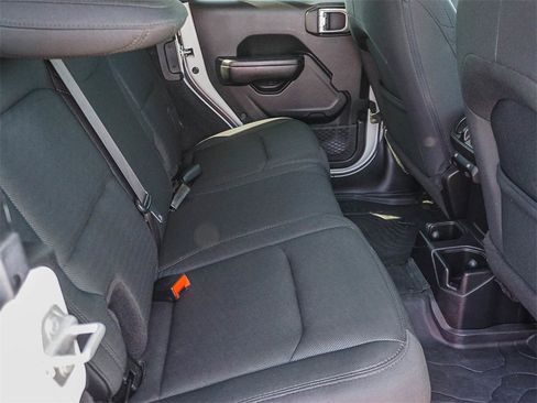 Used 2019 Jeep Wrangler Unlimited Sport S image 13