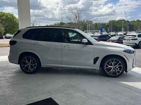 New 2026 BMW X5 xDrive50e w/ M Sport Package AWD/4WD image 7