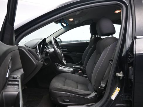 Used 2014 Chevrolet Cruze LT image 14