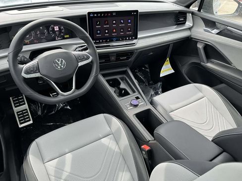 New 2026 Volkswagen Tiguan SE R-Line AWD/4WD image 10