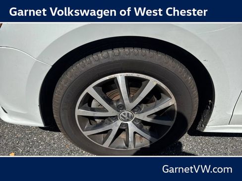 Used 2017 Volkswagen Jetta SE FWD image 15