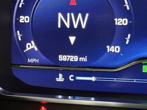 Used 2024 Chevrolet Tahoe Premier image 13