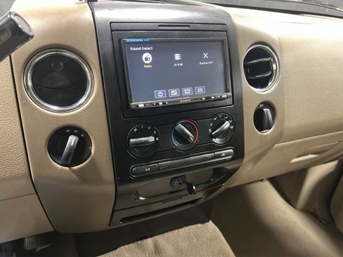 Used 2007 Ford F150 XLT image 16