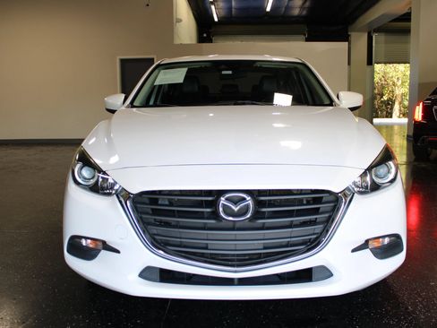 Used 2018 MAZDA MAZDA3 Touring FWD image 7