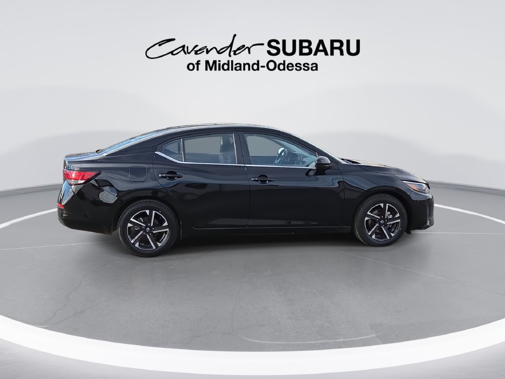 Used 2025 Nissan Sentra SV FWD image 9