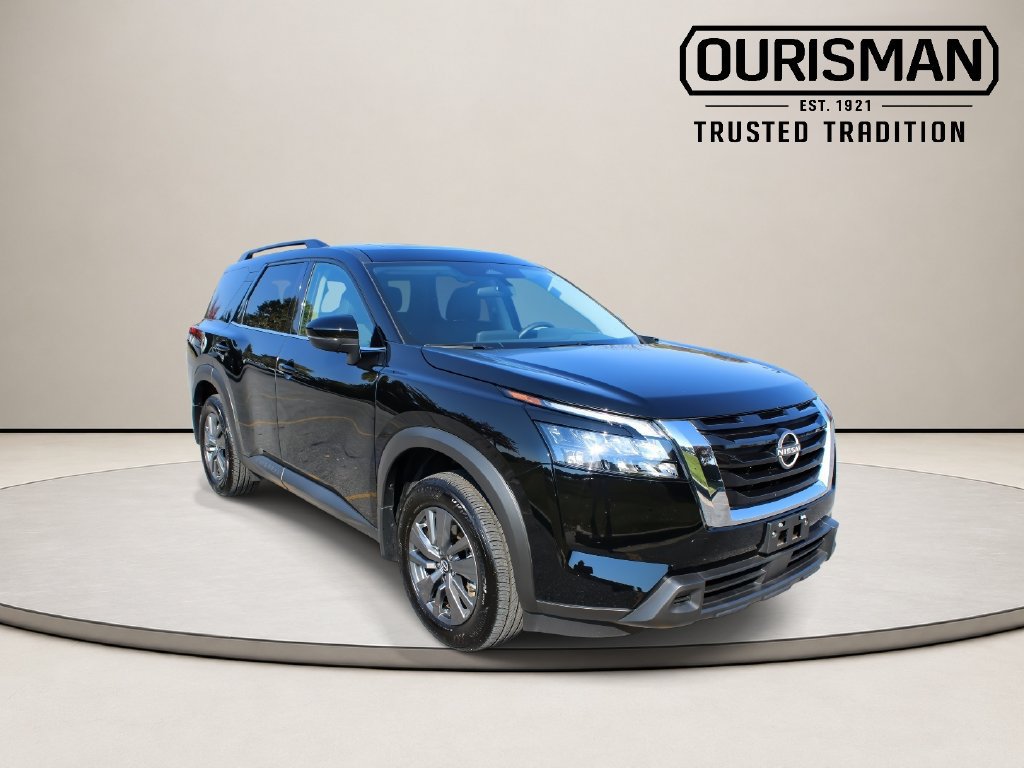 Used 2025 Nissan Pathfinder SV w/ SV Premium Package AWD/4WD image 1