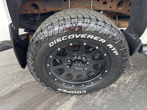 Used 2015 Chevrolet Silverado 2500 LT AWD/4WD image 23
