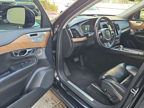 Used 2016 Volvo XC90 T8 Inscription AWD/4WD image 10
