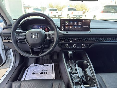 Used 2023 Honda Accord EX-L image 23