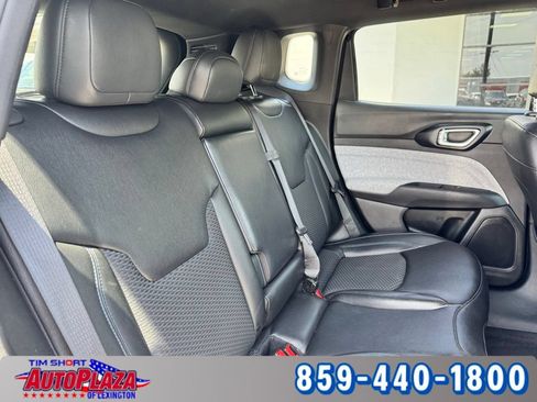Used 2024 Jeep Compass Latitude AWD/4WD image 47