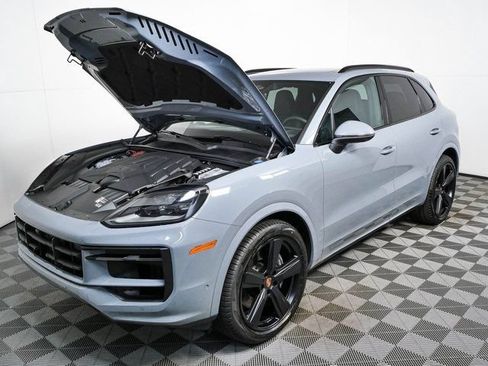 New 2026 Porsche Cayenne AWD/4WD image 34