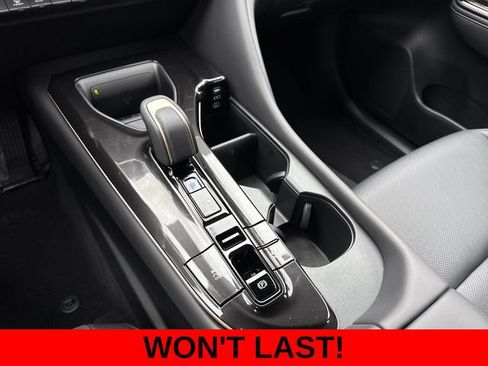 Used 2026 Toyota Crown Signia AWD/4WD image 17