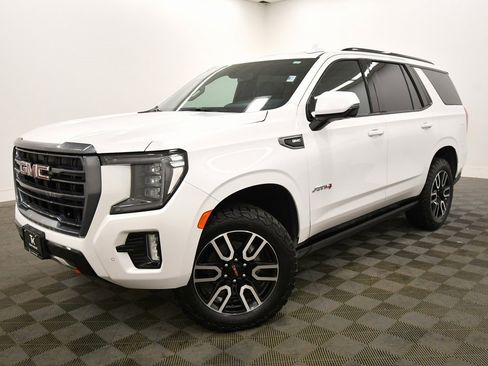 Used 2022 GMC Yukon AT4 image 2